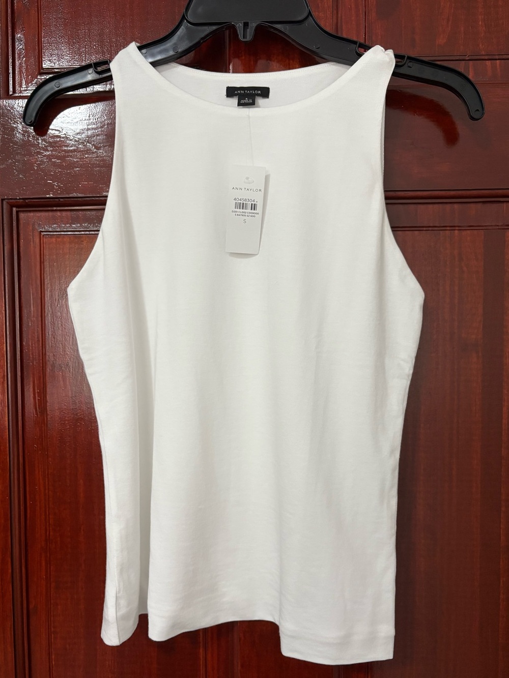 Ann Taylor White Crewneck Tank Top (size Small)